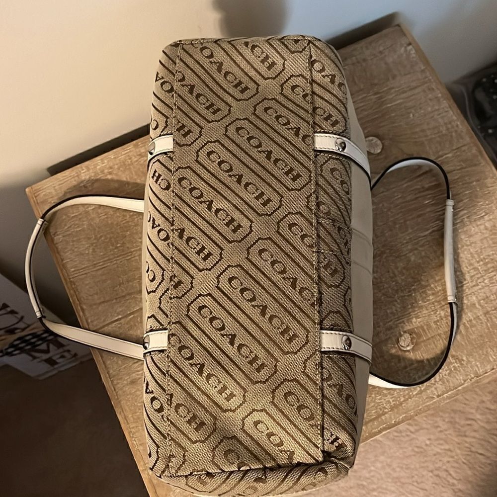 COACH SIGNATURE CANVAS SATCHEL - Picture 5 of 9